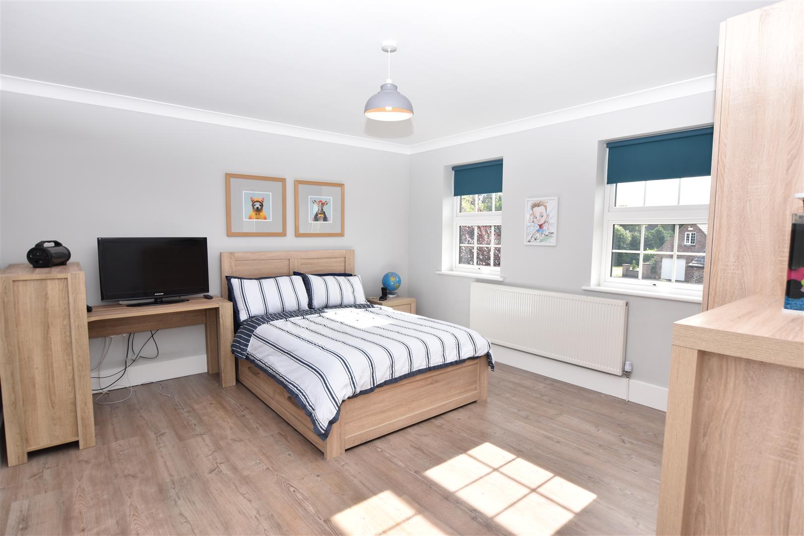 BEDROOM 2 (FRONT)